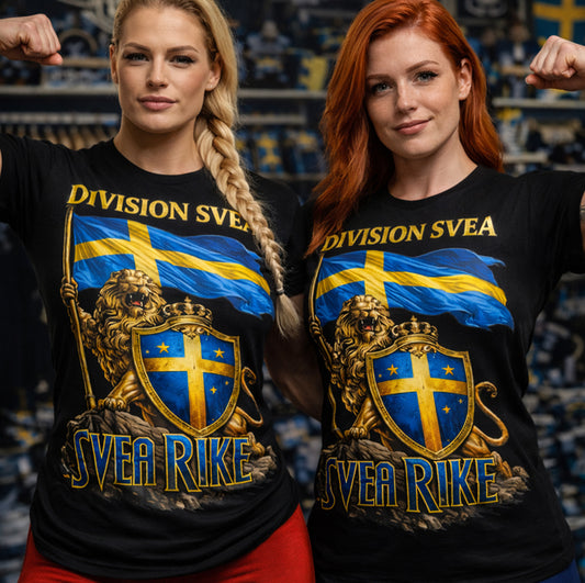 SVEA RIKE – Unisex Signature Tee