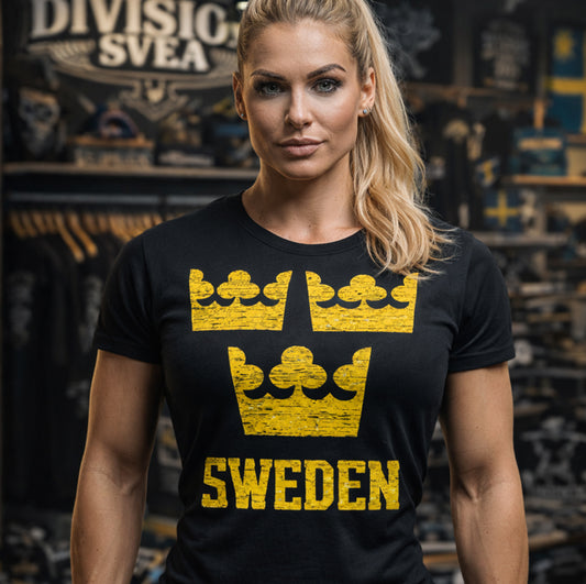 SWEDEN – Signature Tee